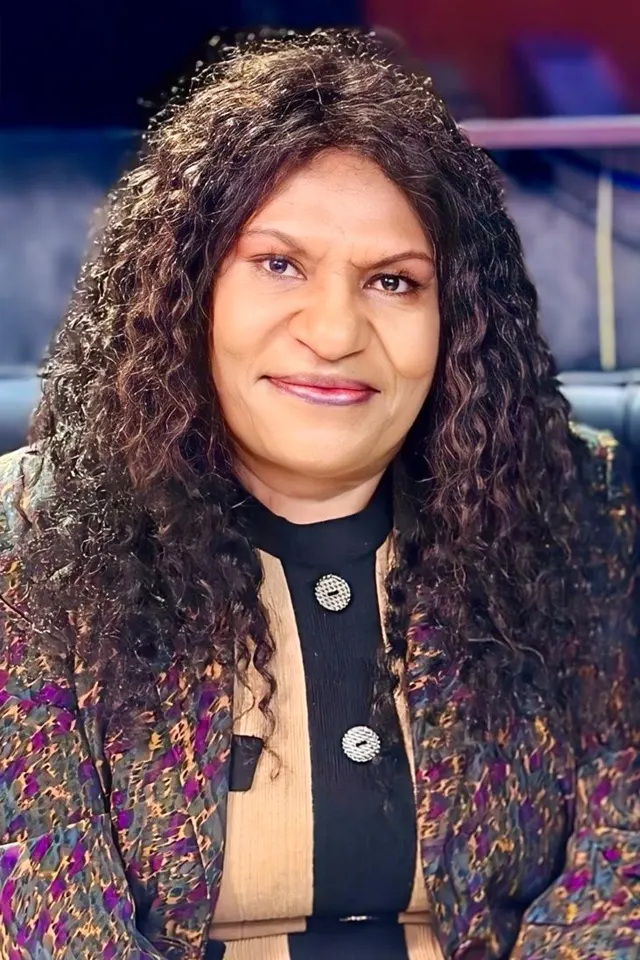 emily niliwan nili home hero1